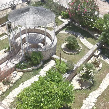 Luger Eg Apartmán *